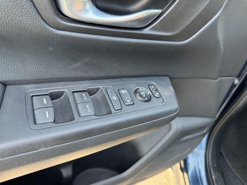 Used 2025 Honda CR-V Sport image 16