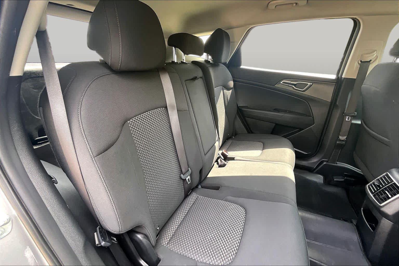 Used 2023 Kia Sportage LX FWD image 18