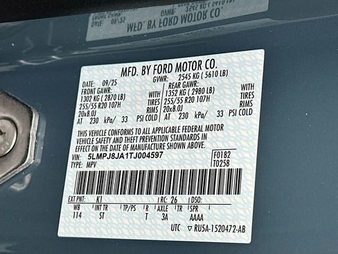 New 2026 Lincoln Nautilus Premier image 27