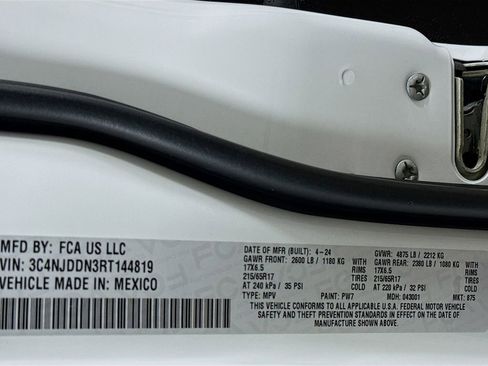 Used 2024 Jeep Compass Trailhawk image 38