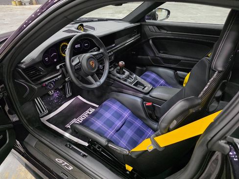 Used 2022 Porsche 911 GT3 RWD image 5