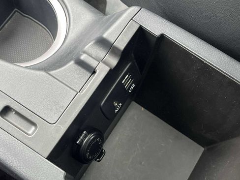 Used 2018 Subaru Crosstrek 2.0i Limited image 40