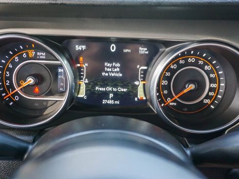 Used 2023 Jeep Gladiator Sport image 22