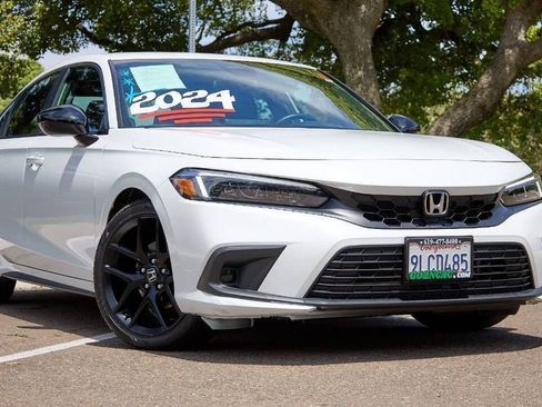 Used 2024 Honda Civic Sport image 10