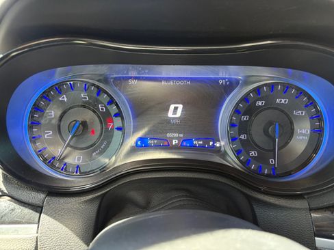 Used 2019 Chrysler 300 S w/ S Model Appearance Package RWD image 14