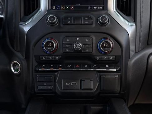 Used 2020 Chevrolet Silverado 1500 LTZ w/ LTZ Premium Package AWD/4WD image 26