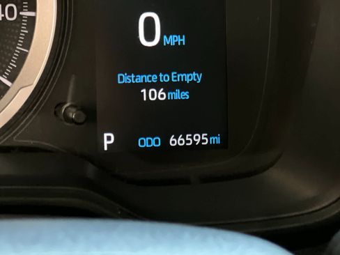 Used 2022 Toyota Corolla LE FWD image 24