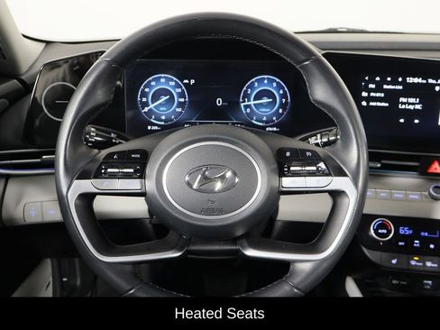 Used 2023 Hyundai Elantra Limited image 7