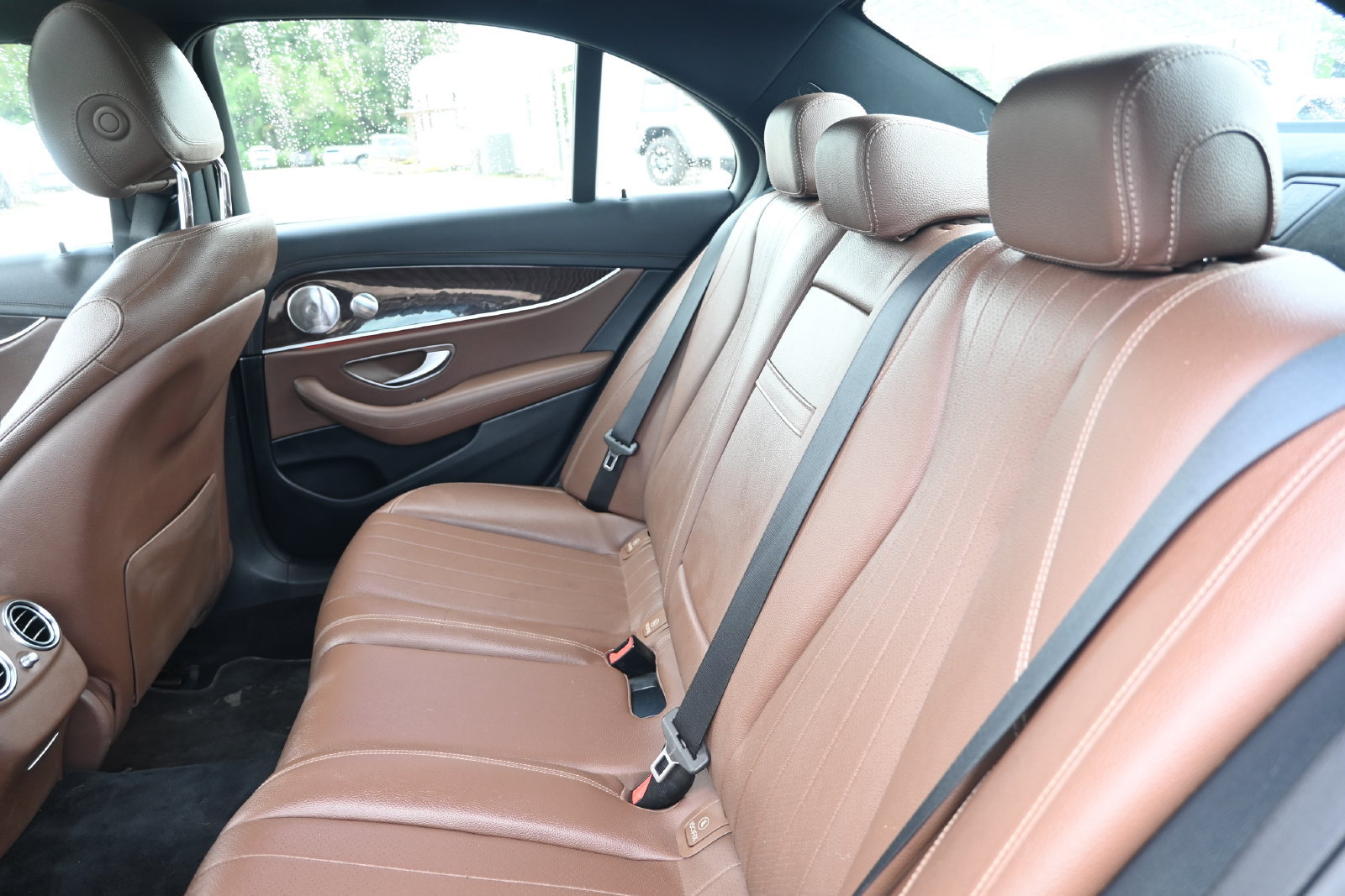 Used 2021 Mercedes-Benz E 350 Sedan image 24
