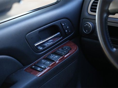 Used 2012 Chevrolet Tahoe LT w/ Texas Edition image 18