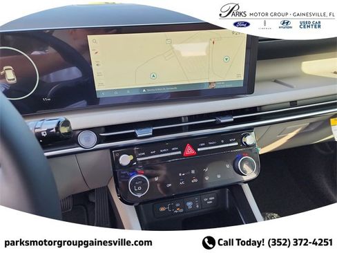 New 2025 Hyundai Tucson SEL image 17