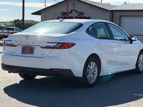 Certified 2025 Toyota Camry LE image 6