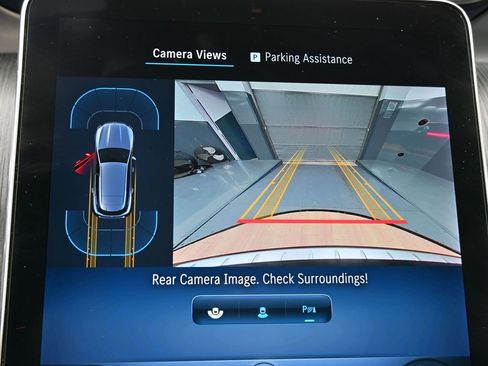 Used 2024 Mercedes-Benz GLC 300 4MATIC image 26