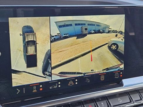 Used 2025 GMC Sierra 2500 SLT w/ Texas SLT Premium Package image 13