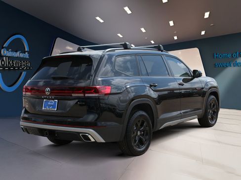New 2026 Volkswagen Atlas Peak Edition AWD/4WD image 5