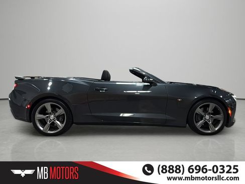 Used 2017 Chevrolet Camaro SS RWD image 5