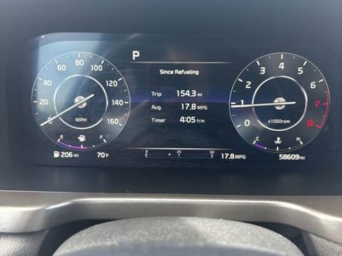 Used 2023 Kia Sorento SX image 12