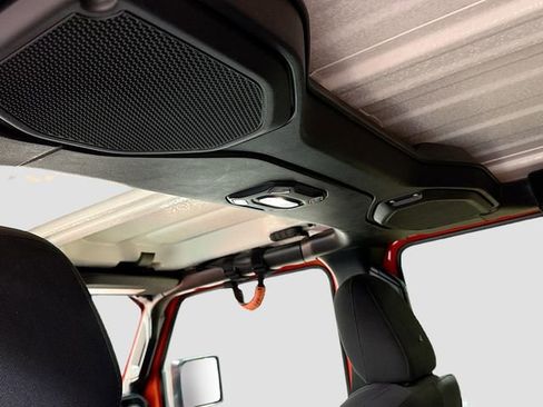 Used 2018 Jeep Wrangler Unlimited Sport S image 27