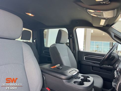 Used 2024 RAM 2500 Big Horn image 15