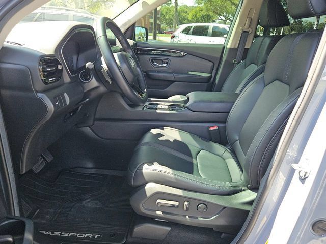 Certified 2026 Honda Passport RTL image 10