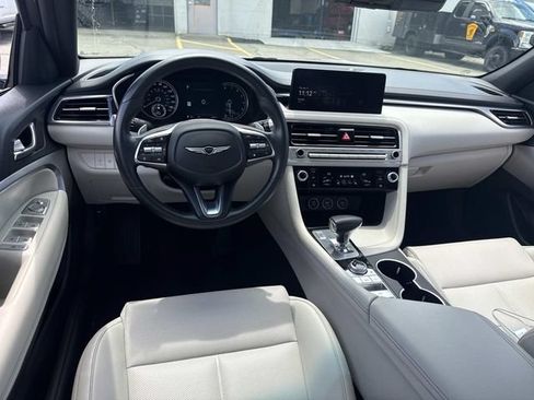 Used 2024 Genesis G70 2.5T RWD image 13