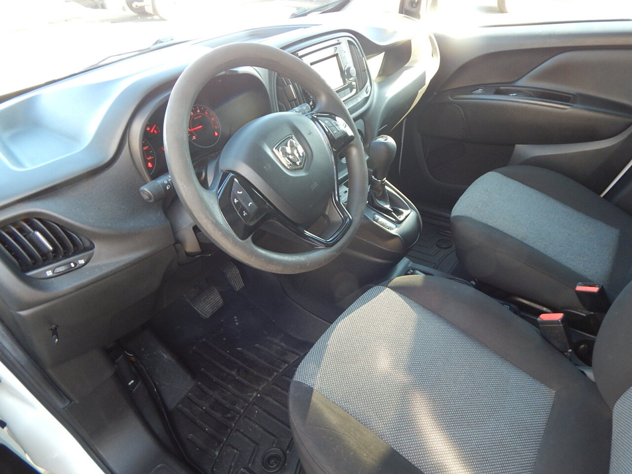 Used 2020 RAM ProMaster City Tradesman FWD image 15