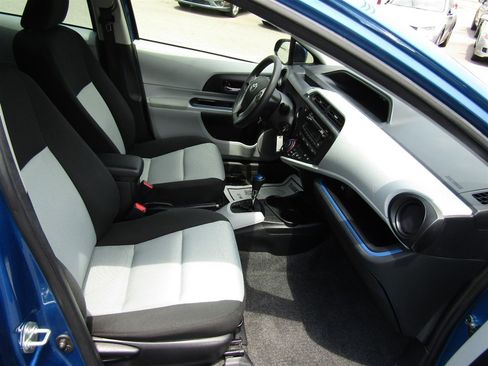 Used 2012 Toyota Prius C Two FWD image 18