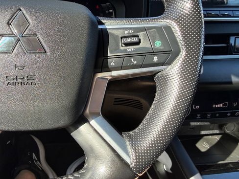 Used 2022 Mitsubishi Outlander SE FWD image 29