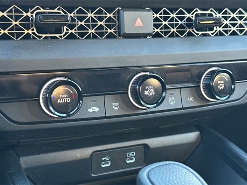 Certified 2025 Honda Accord LX image 21