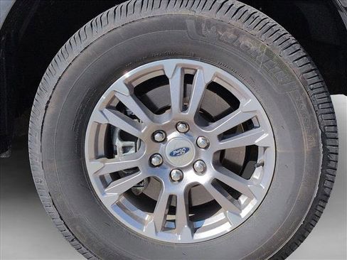 Used 2020 Ford F150 Lariat w/ Trailer Tow Package image 12