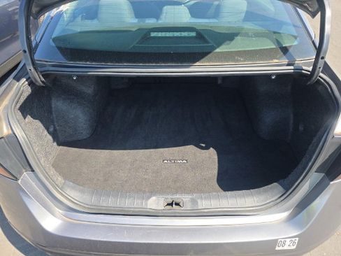Used 2023 Nissan Altima 2.5 SV FWD image 10