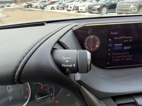 Used 2019 Lexus ES 350 w/ Accessory Package 2 image 13