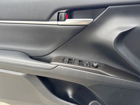 Used 2023 Toyota Camry XSE image 19