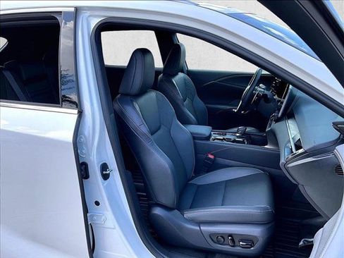 Used 2025 Lexus RX 350h w/ Accessory Package (K3) AWD/4WD image 9