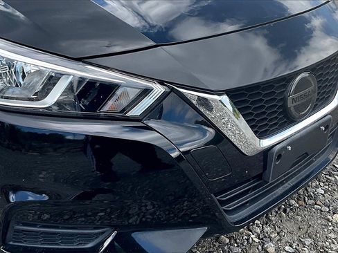 Used 2021 Nissan Versa SV image 26