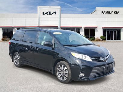 Used 2019 Toyota Sienna XLE