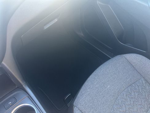 Used 2024 Chevrolet Equinox LT image 19