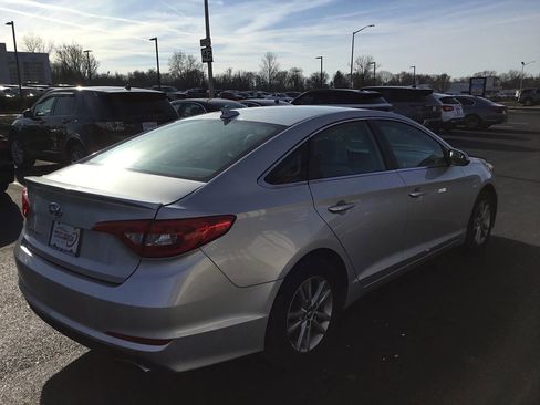 Used 2016 Hyundai Sonata SE image 6