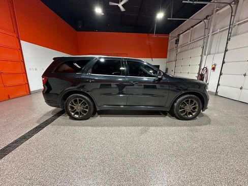 Used 2017 BMW X5 M w/ Executive Package image 22