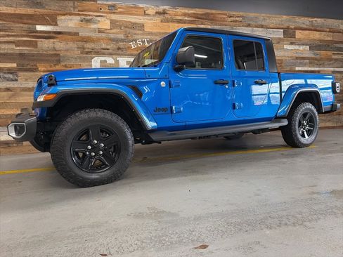 Used 2021 Jeep Gladiator Sport image 53