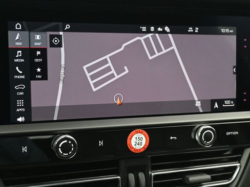 Certified 2026 Porsche Macan AWD/4WD image 16