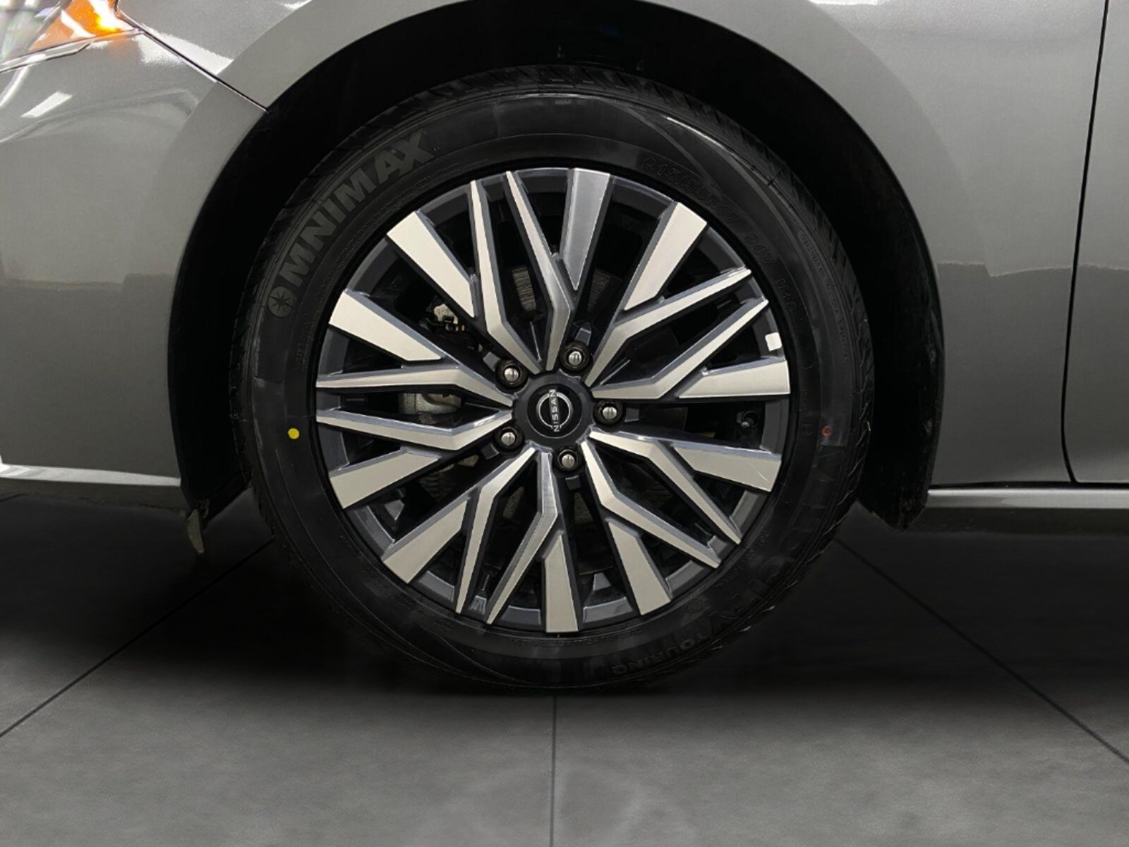 Certified 2025 Nissan Altima 2.5 SV FWD image 11