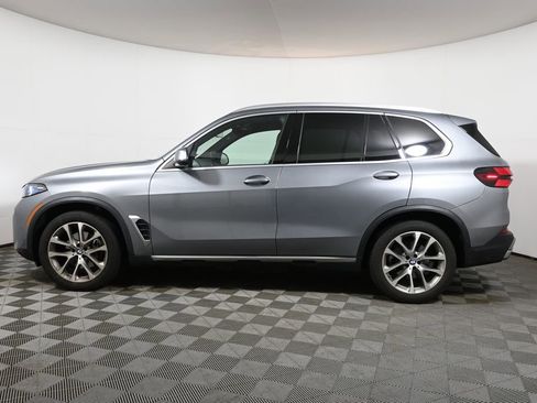 Certified 2024 BMW X5 xDrive40i w/ Premium Package image 2