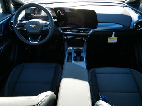 New 2026 Chevrolet Equinox EV LT image 6