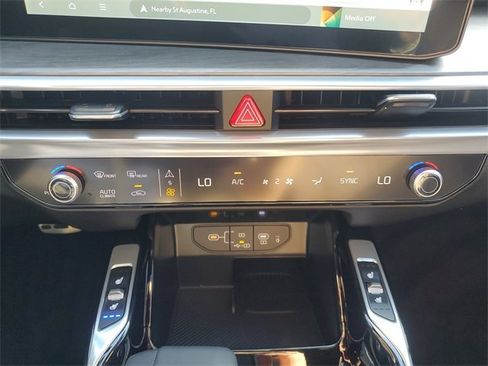 New 2026 Kia Sorento SX Prestige w/ Olive Brown Leather Package image 35