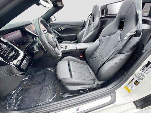 Used 2023 BMW Z4 sDrive30i w/ Premium Package image 20