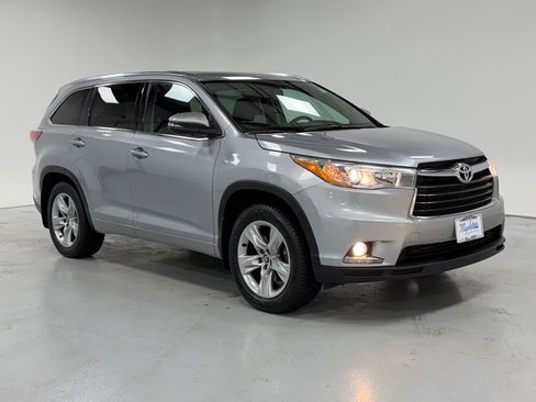 Used 2016 Toyota Highlander Limited image 5