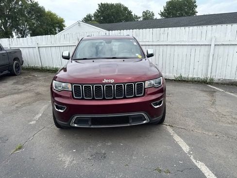 Used 2018 Jeep Grand Cherokee Limited AWD/4WD image 10