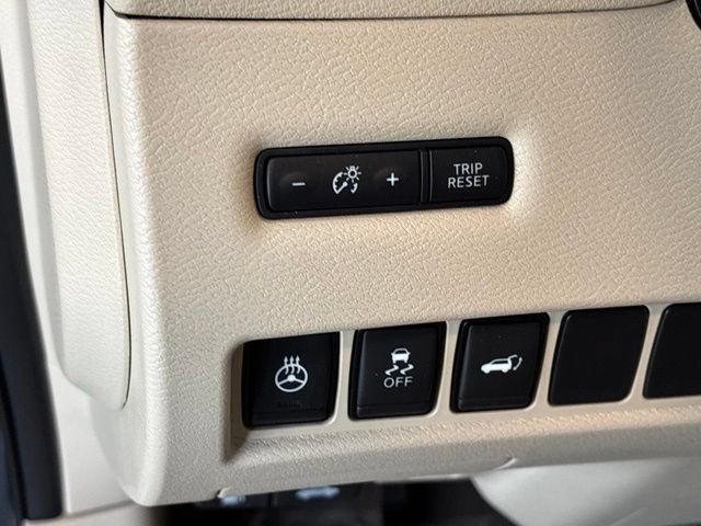 Used 2017 Nissan Murano Platinum w/ Platinum Technology Package AWD/4WD image 20