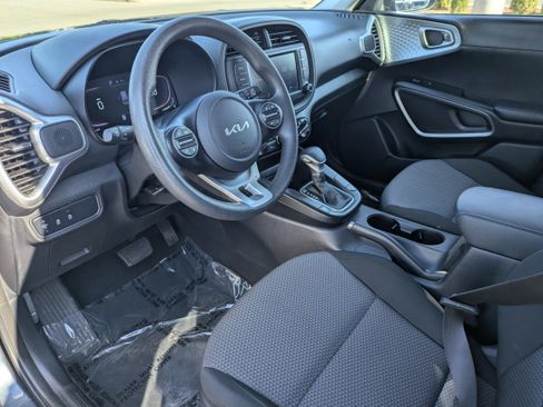Certified 2024 Kia Soul LX w/ Option Group 015 FWD image 23